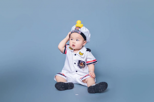 昆山宝宝老摇头怎么回事