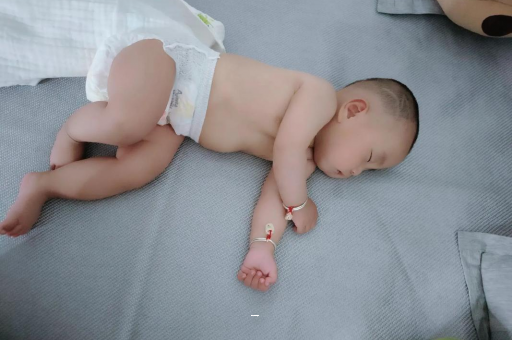 昆山孕妇肚脐周围发青